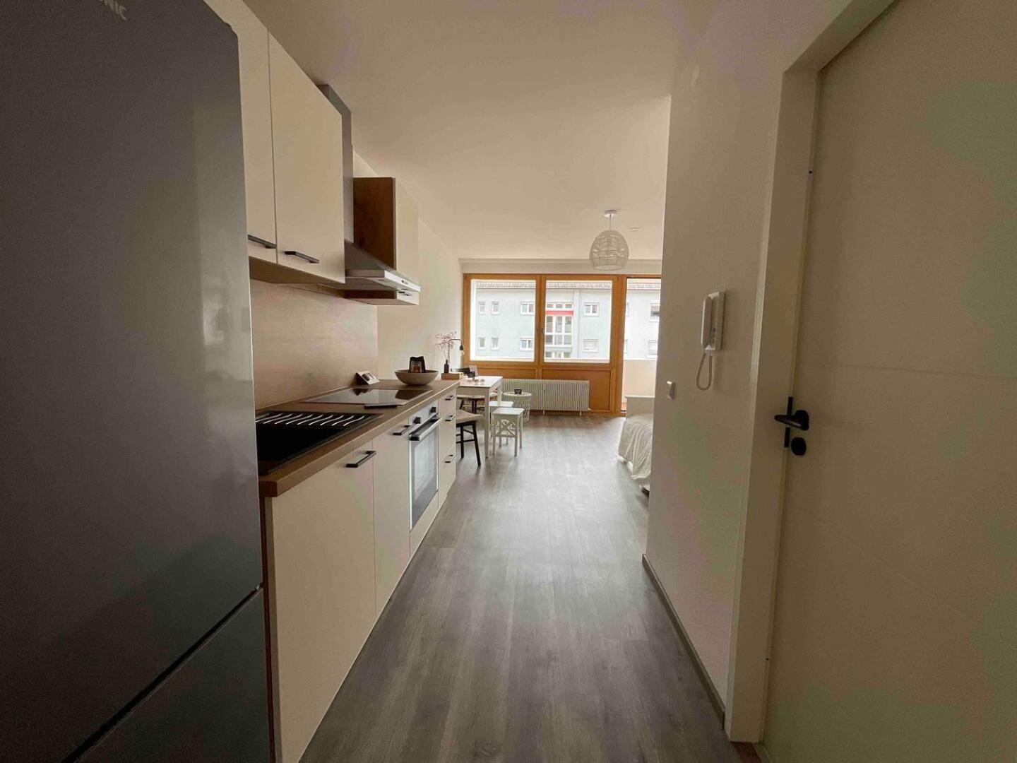 Loft Mit Parkplatz Und Balkon Apartment
